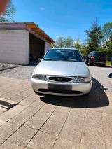Ford Fiesta Style 1.2 - Ford Fiesta aus 1999: Style