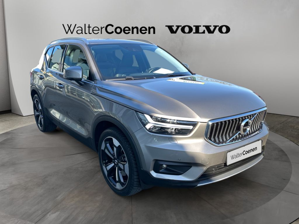 VOLVO XC40 D4 AWD Geartronic Nur an Händler!!! VOLVO XC40 D4 AWD Geartronic Nur an Händler!!!