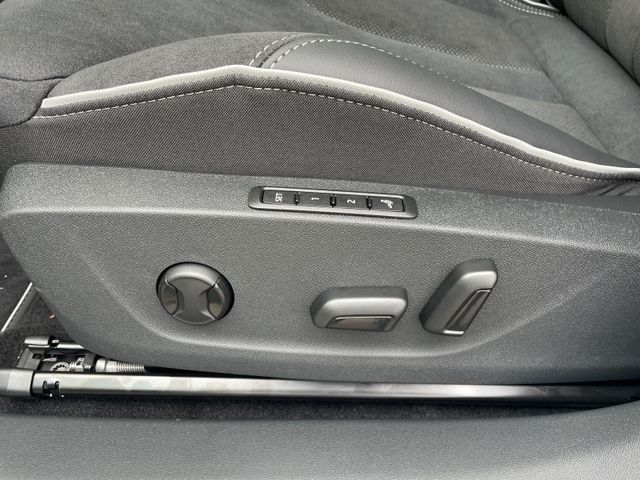 Skoda Enyaq 85x Sportline *0,25%*360*AHK*HUD*PANO*WÄPU
