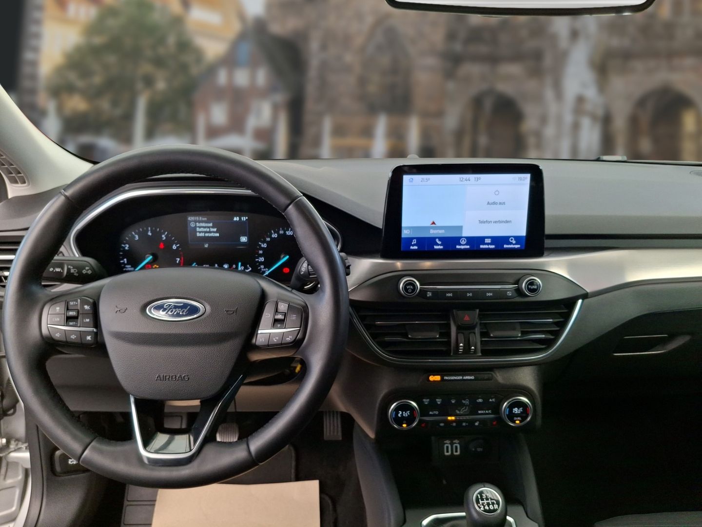 Fahrzeugabbildung Ford Focus Turnier Titanium 1.0 EcoBoost Mild-Hybrid