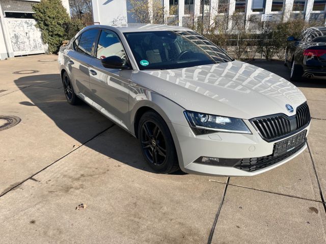 Skoda Superb Lim. Sportline 4x4 19"Alu/DCC/ACC/