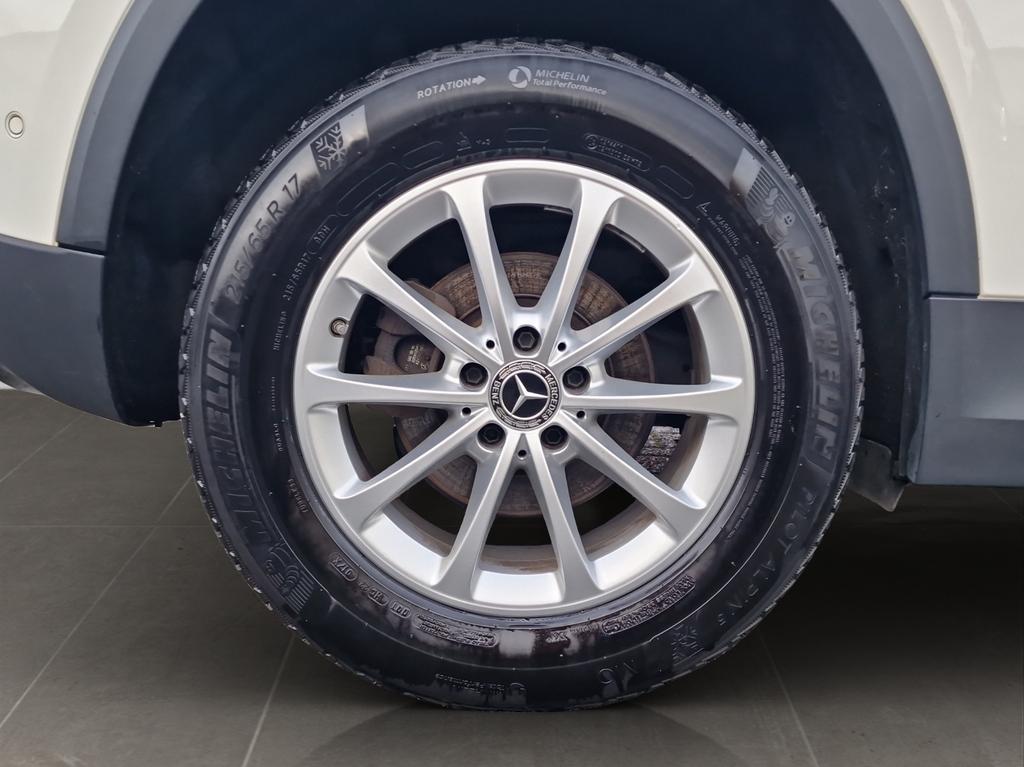 Mercedes-Benz GLA 180