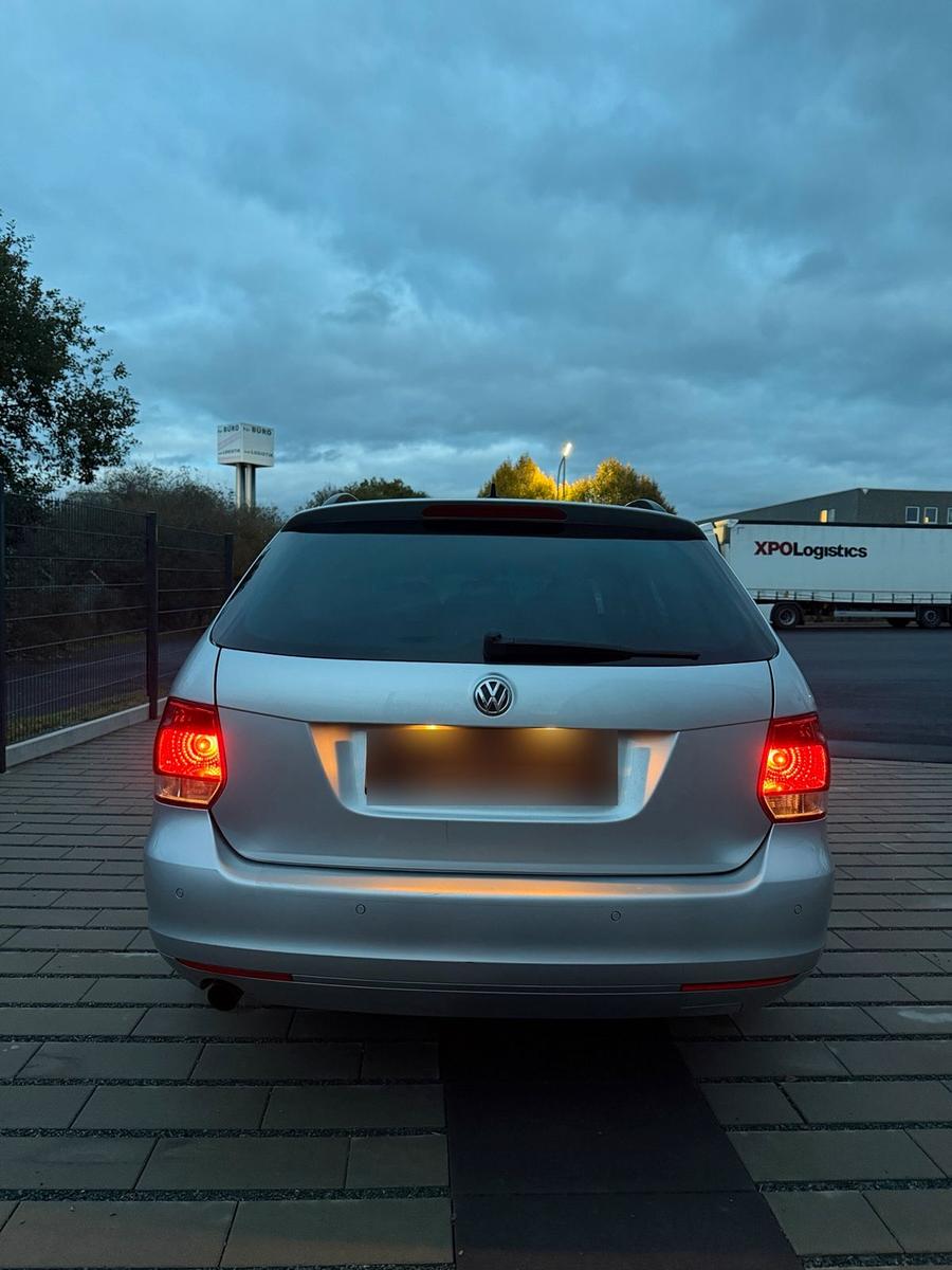 Volkswagen Golf 2013 — engine 105 HP (77kW)