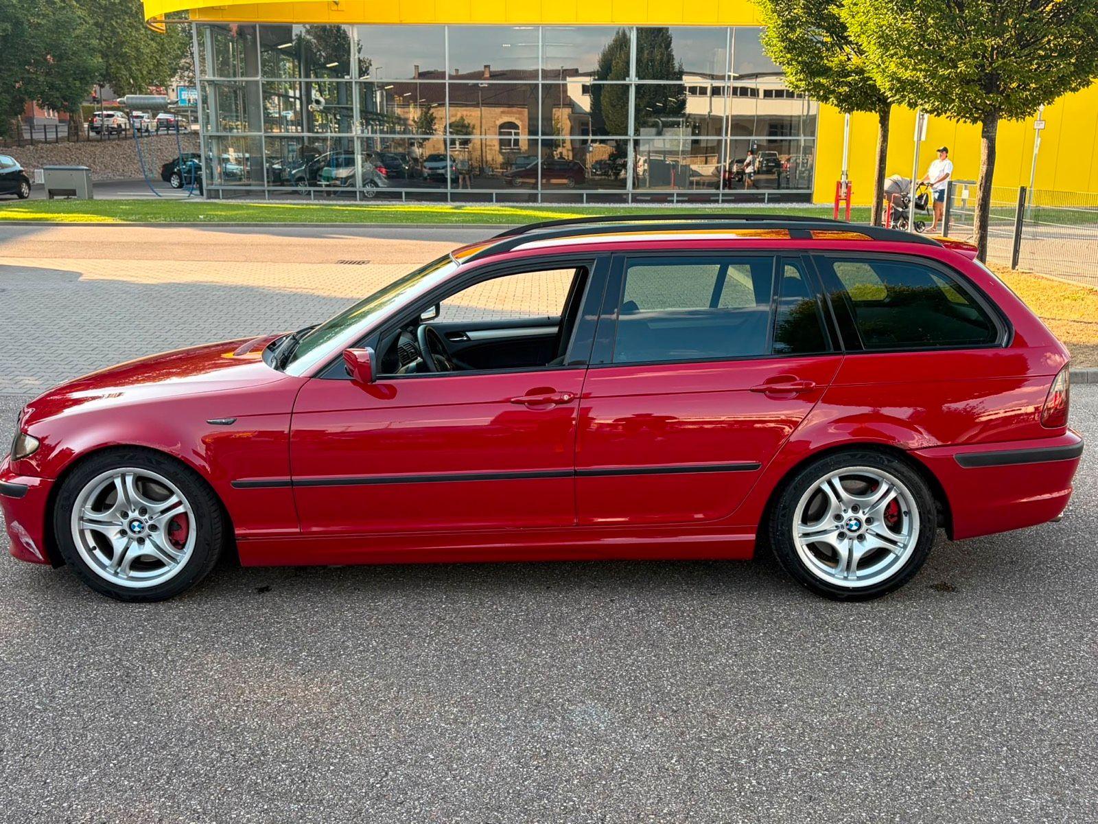 BMW 330 2004 — photo 5