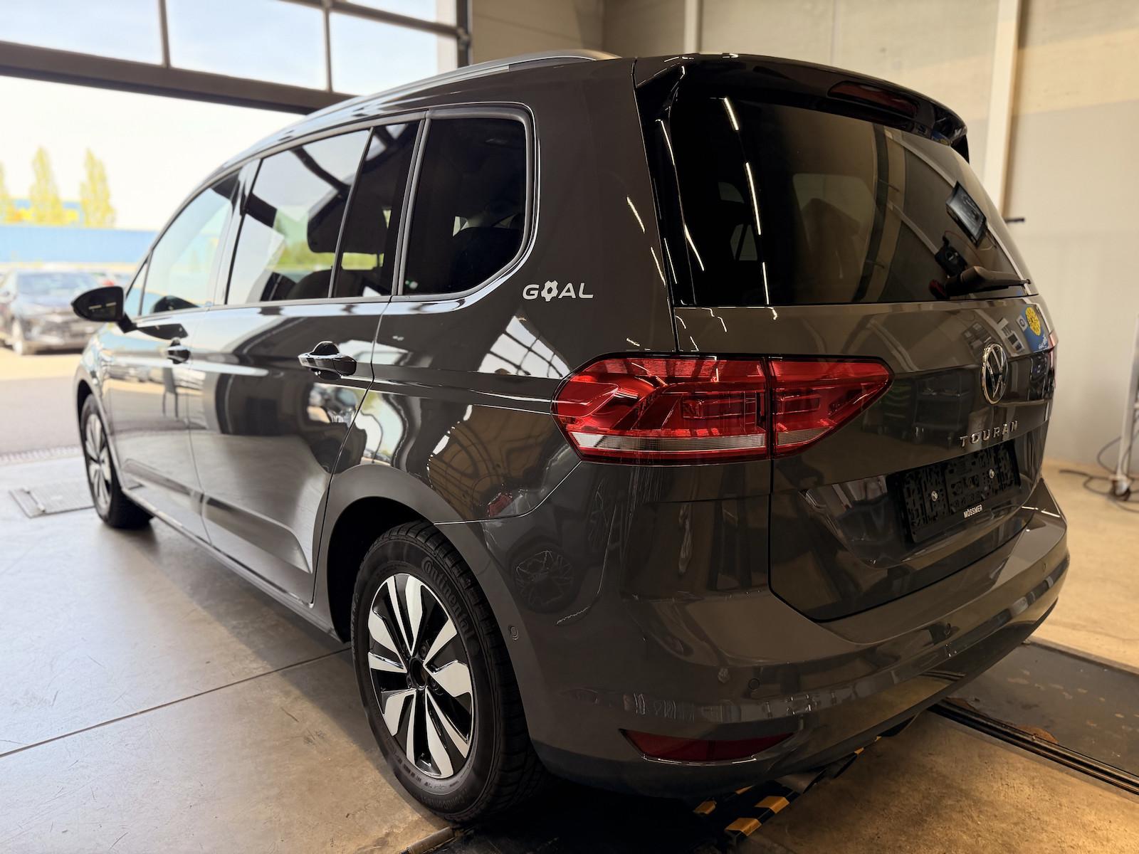 Volkswagen Touran 2,0TDI DSG Goal 7 Sitze NAVI AHK, миниатюра 3