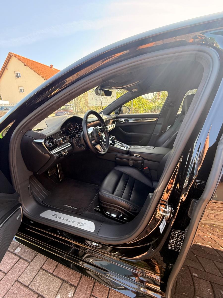 Porsche Panamera 4S Diesel S