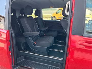 Mercedes V 250 - 12