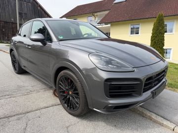 Porsche Cayenne - 8