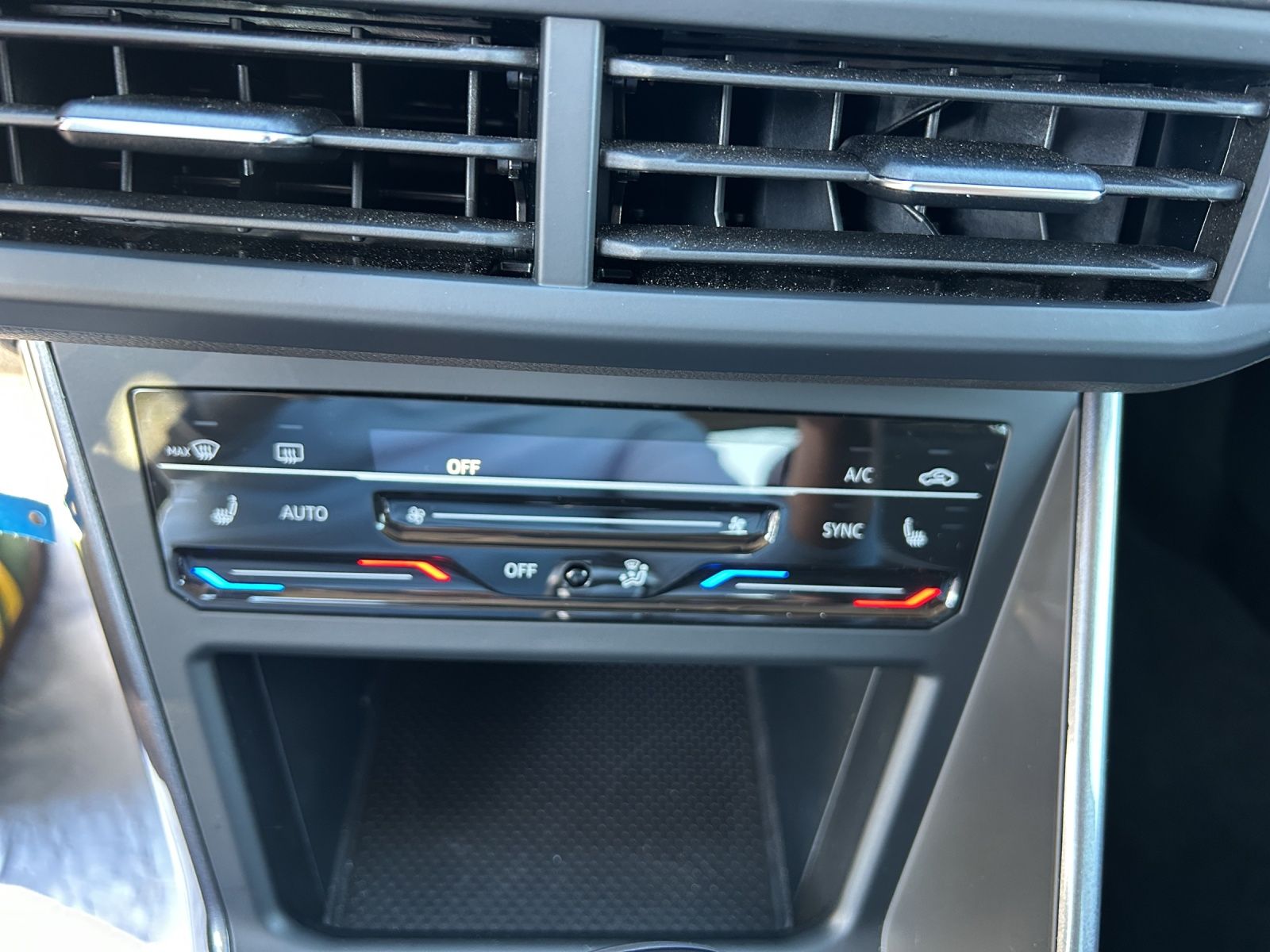 Fahrzeugabbildung Volkswagen Taigo 1.5 TSI Style DSG MATRIX