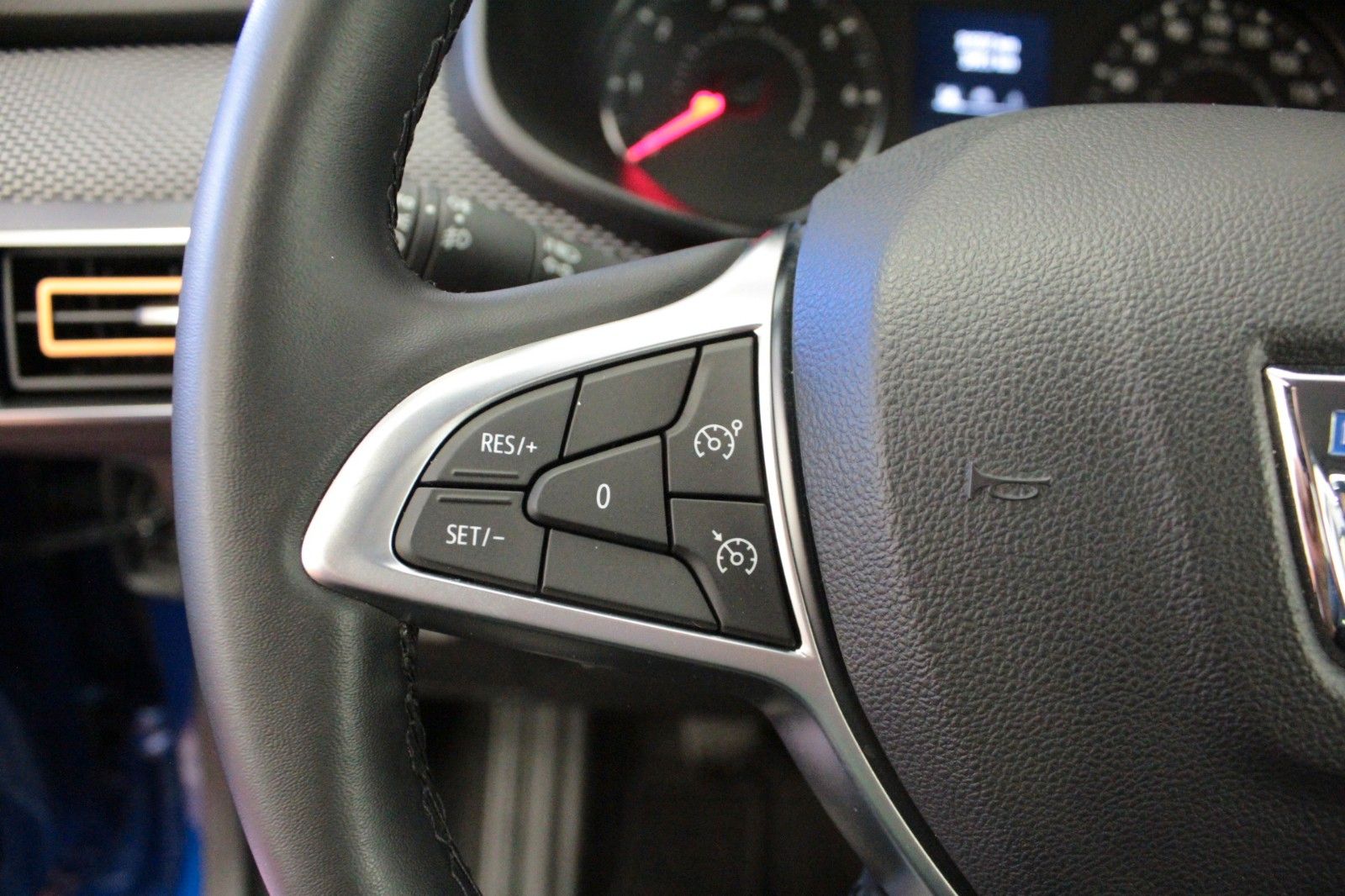 Fahrzeugabbildung Dacia Sandero TCe 100  Eco G   Benzin  + LPG