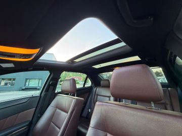 Mercedes E 220 - 7