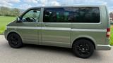 Volkswagen T5 Multivan Highline - Volkswagen T5 Multivan: Grün