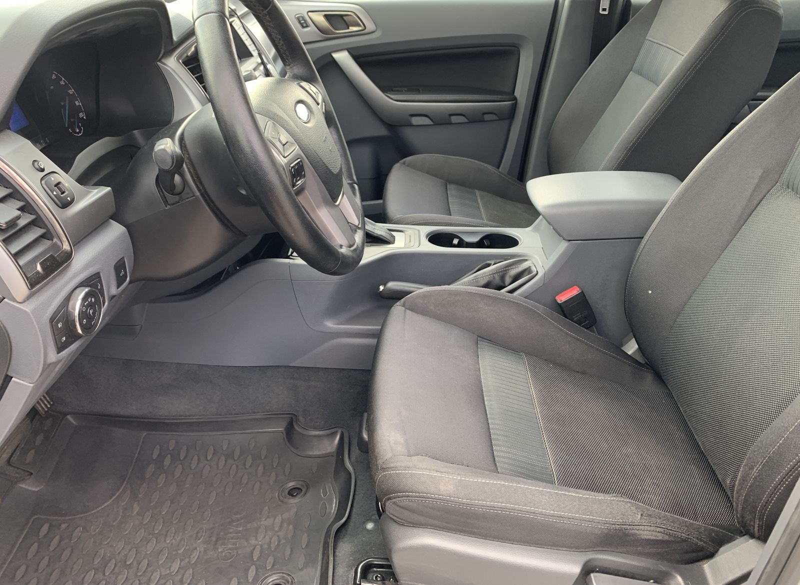 Fahrzeugabbildung Ford Ranger 2.2 TDCi*XLT*Doppelkabine*4x4*AHK*Navi*