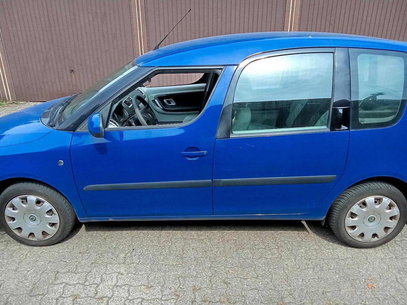Skoda Roomster 2007 — engine 80 HP (59kW)