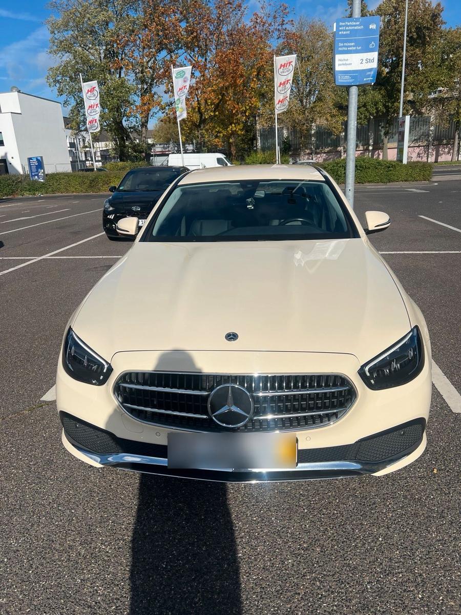 Mercedes-Benz E 200