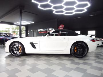 صورة 9 لـ 2014 Mercedes-BENZ SLS AMG