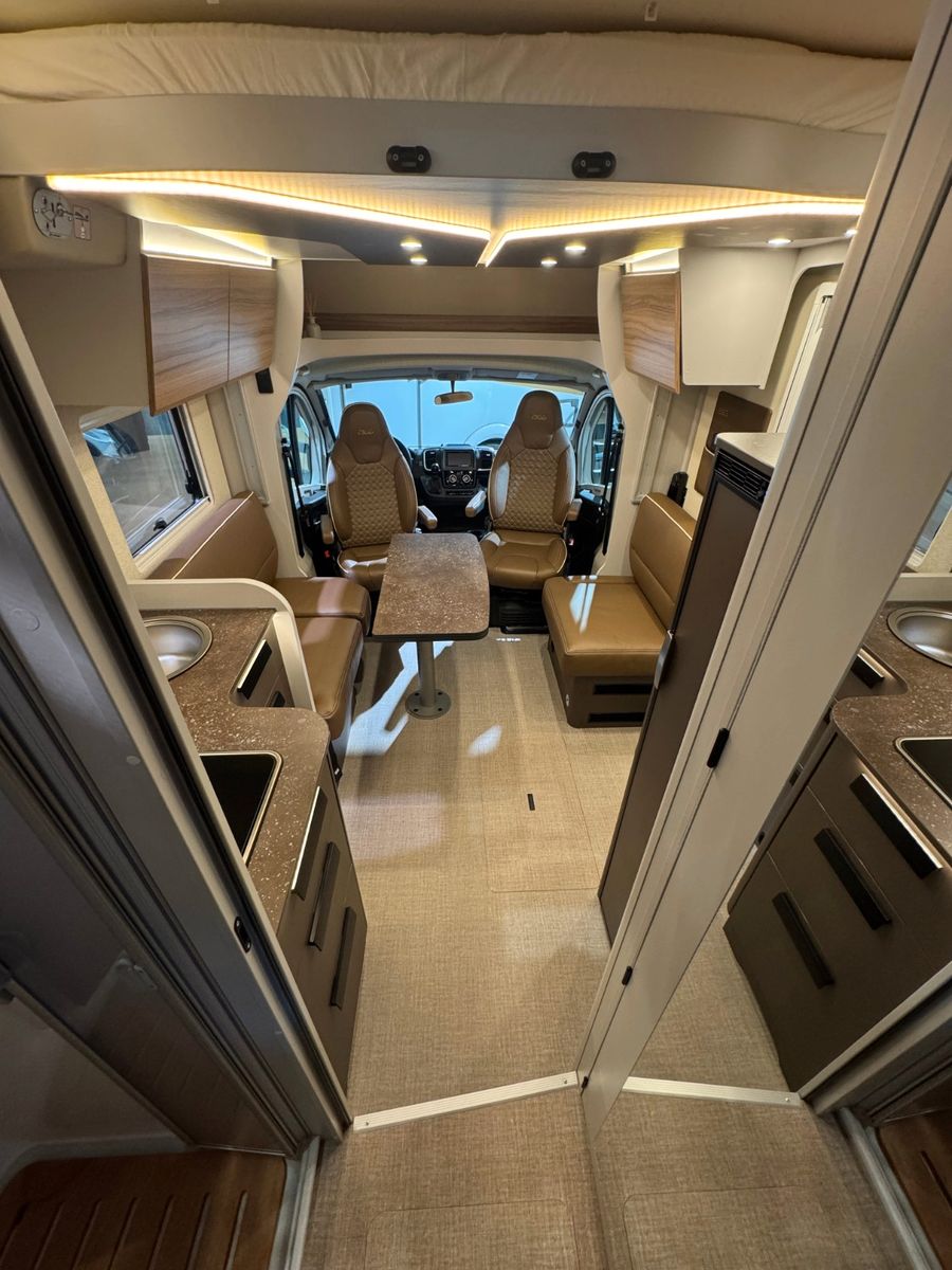 Fahrzeugabbildung Bürstner B66 TD 732 SONDERMODELL-AUTOMATIK!