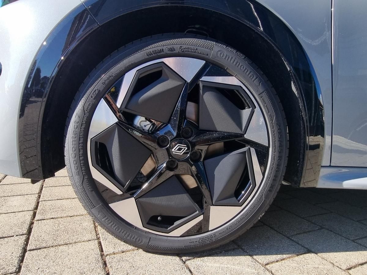 Fahrzeugabbildung Renault Clio Techno Full Hybrid E-Tech 160