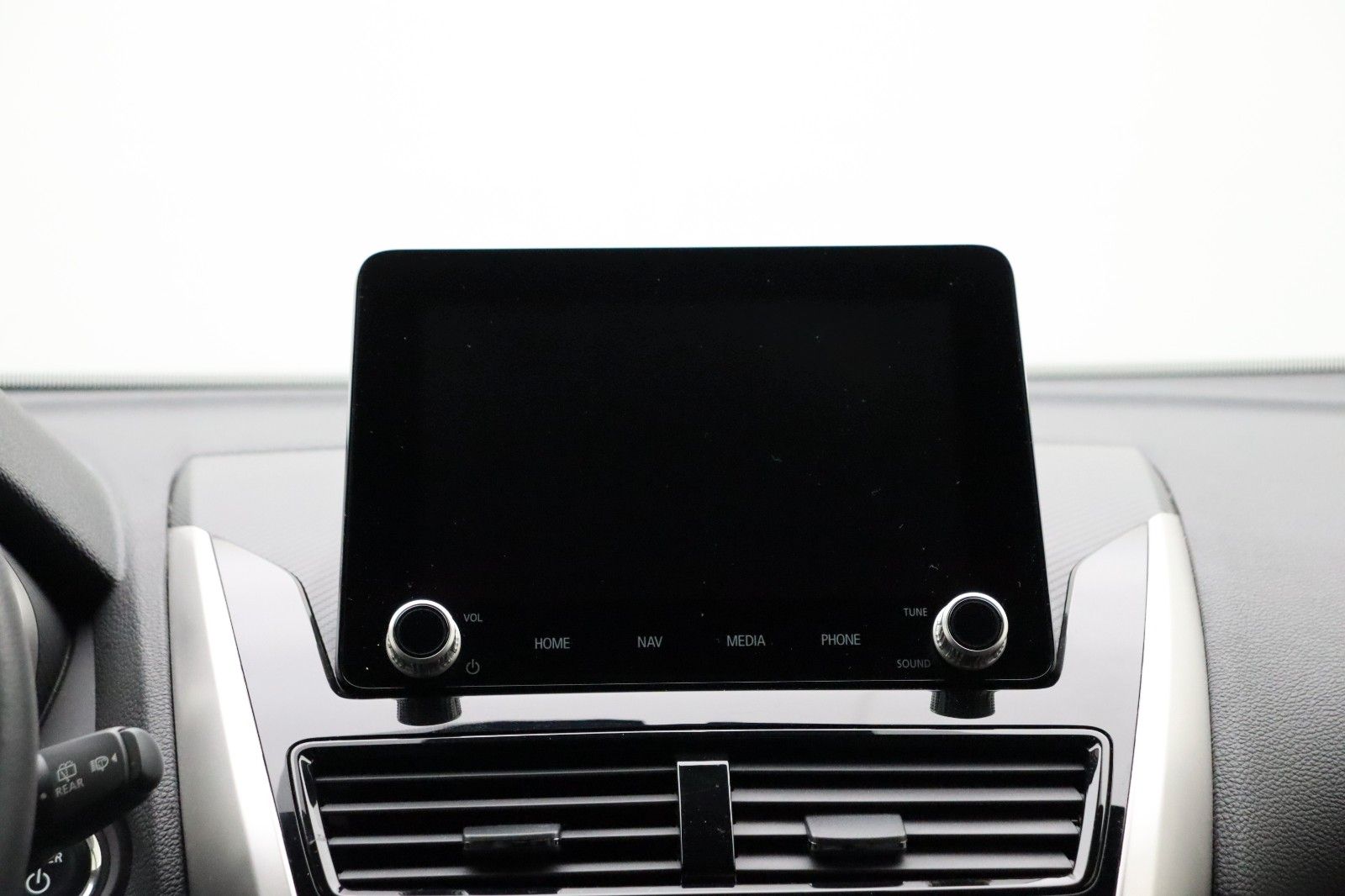 Fahrzeugabbildung Mitsubishi Eclipse Cross 2.4 Intro Edition Hybrid 4WD