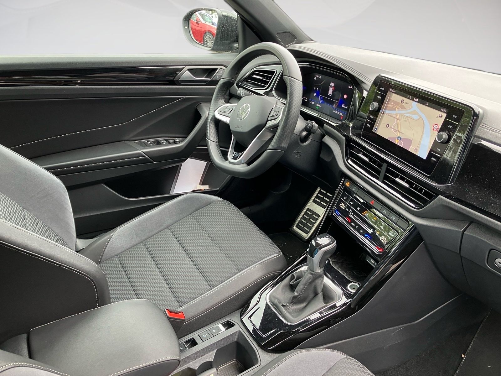 Volkswagen T-Roc - Bild 9