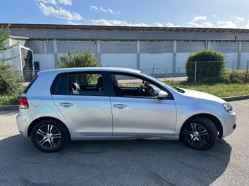 Volkswagen Golf - 3