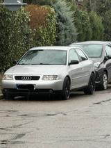 Audi a3 1,6 Silber 17 Zoll Felgen - Audi A3: Felge