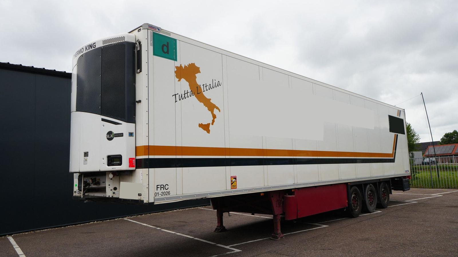 Schmitz Cargobull 3 Axle frigo trailer with THERMO KING SLXi Spect
