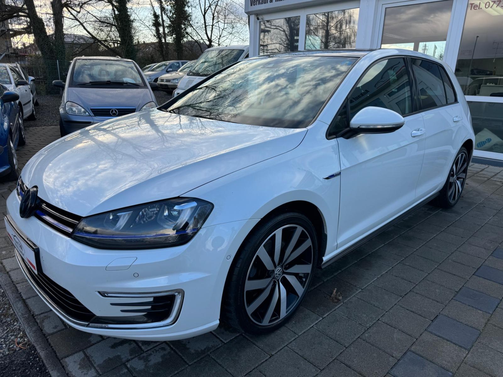 Volkswagen Golf VII Lim. GTE*Tüv*Top