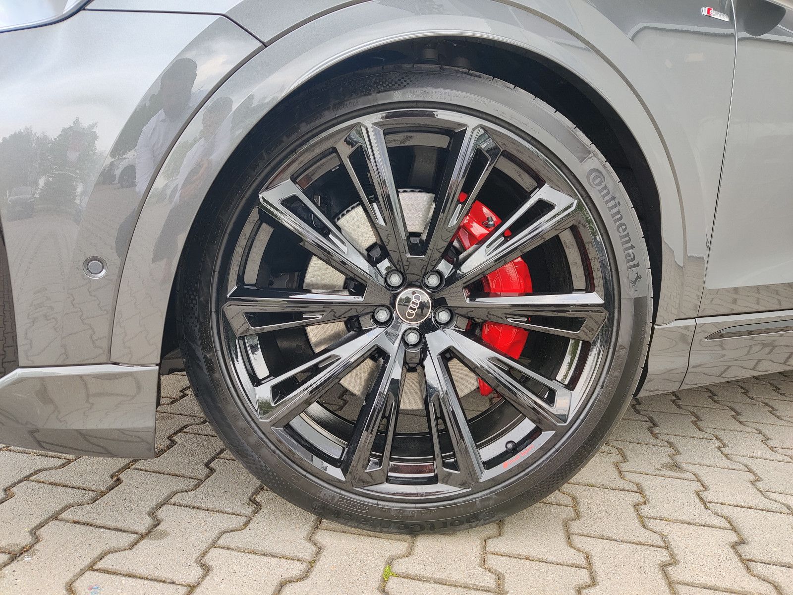 Audi Q8 TFSI e quattro 360 kW S line/23"/Pano/AHK/0,5 imagem 3