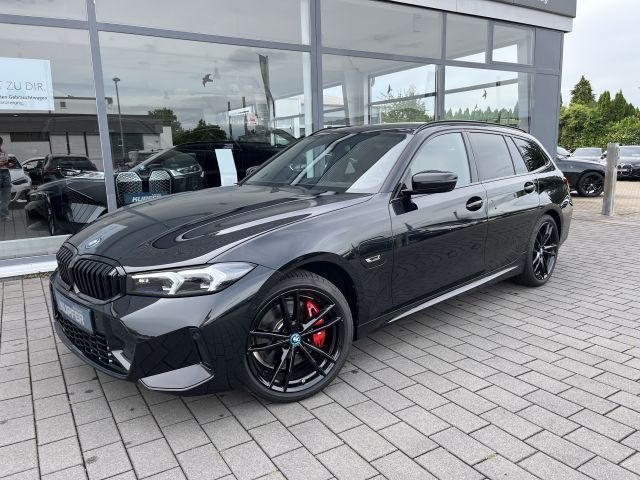 BMW 330 e xDrive Tou°M Sportp.PRO*AHK*Harman°80t €