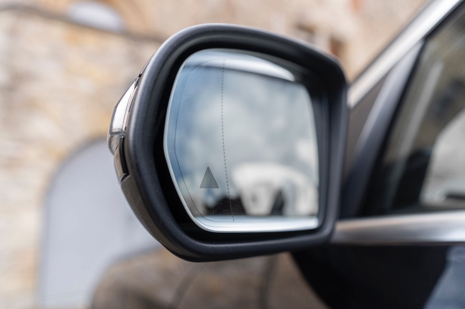 Fahrzeugabbildung Mercedes-Benz GLC 300d 4Matic AMG-LINE LED KAM NAV