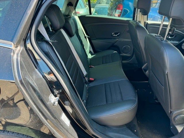 Fahrzeugabbildung Renault Megane III Grandtour BOSE Edition