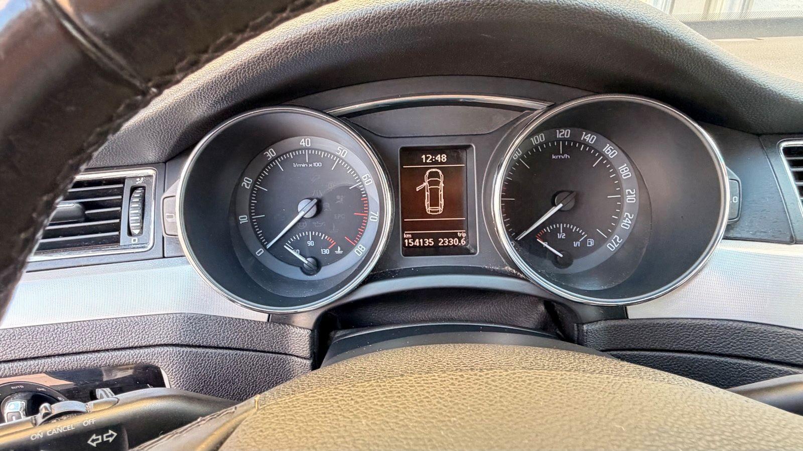 Volkswagen  2010 — photo 15