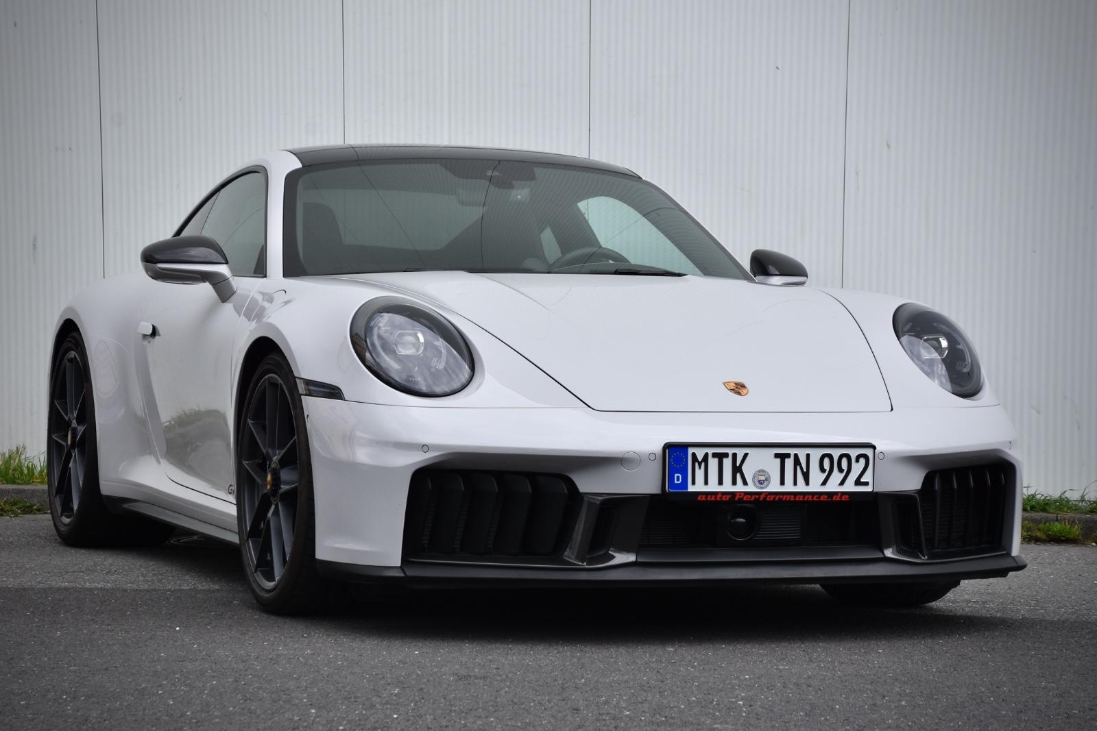 Porsche 992.2 911 Carrera 4 GTS SportDesign Paket CARBON