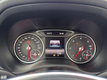 Mercedes-Benz B 200 CDI AMG Line|7G DCT Automatik|LED|AHK