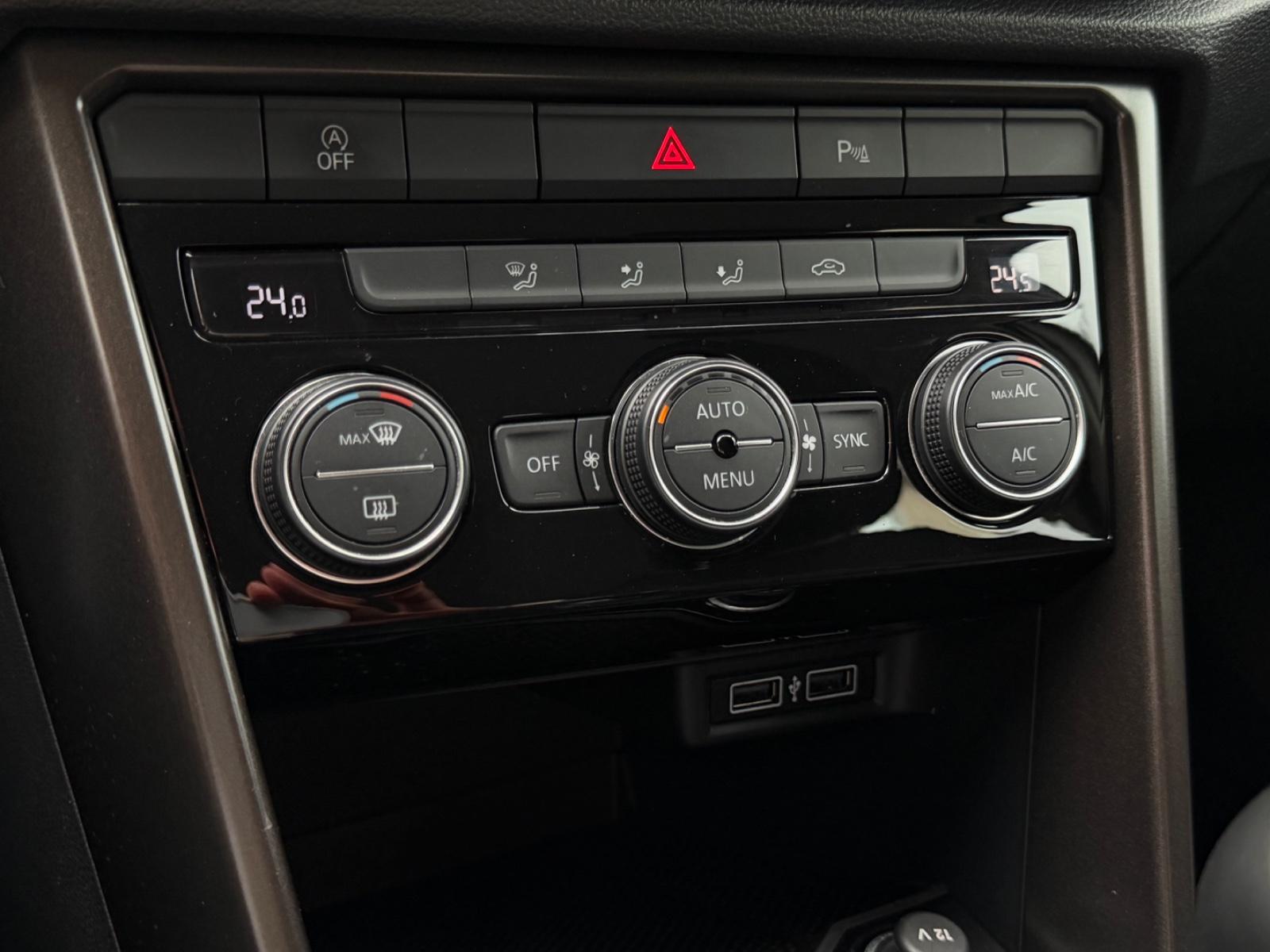 Volkswagen T-Roc Style*R-KAM*AHK*APPLE-CAR*ALU