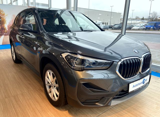 BMW X1 xDrive20i Navi Plus Head-Up DAB LED wenig KM!