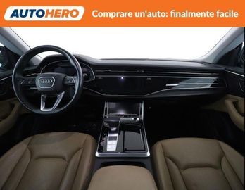 Audi Q8 - 8