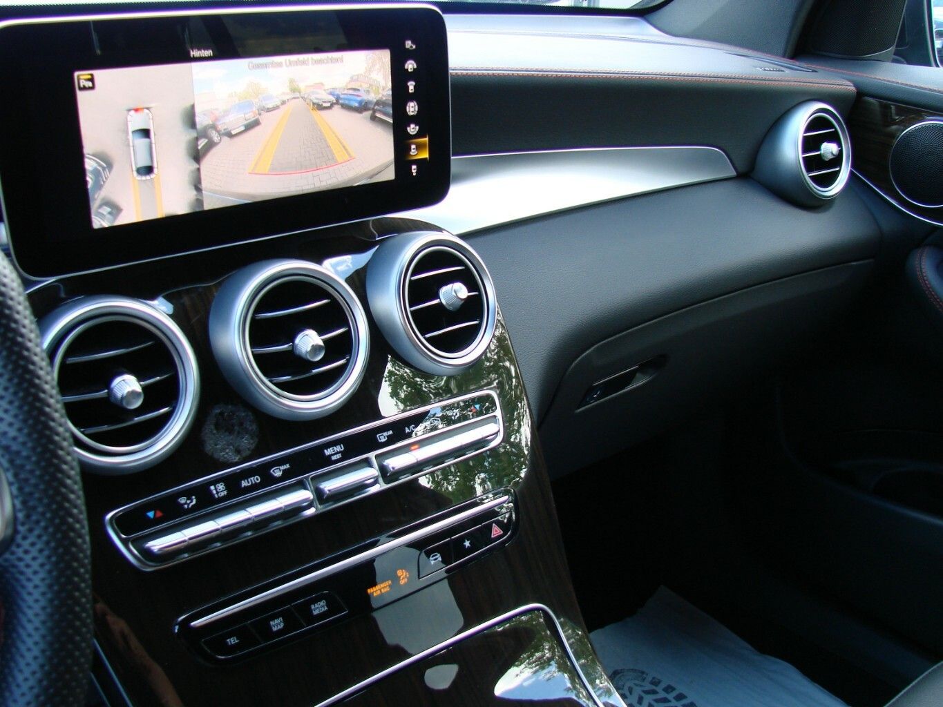 Mercedes-Benz GLC 43 AMG 4Matic Distronic+ AHK HUD 360º LED Sp foto 7