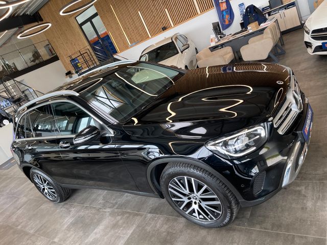 MYAUTOCENTER – Gebraucht- und Jahreswagen mit Werkstattservice in Pfaffenhofen Mercedes-Benz GLC 300 d 4Matic Aut.*NAVI*LED*1.HAND*19%*KAMERA