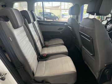 Volkswagen Touran 2.0 TDI DSG LED NAVI ACC 7SITZE AHK