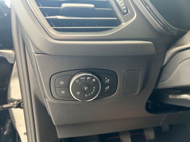 Ford Focus Turnier ST-Line  1,0l Gar.bis 012029!*