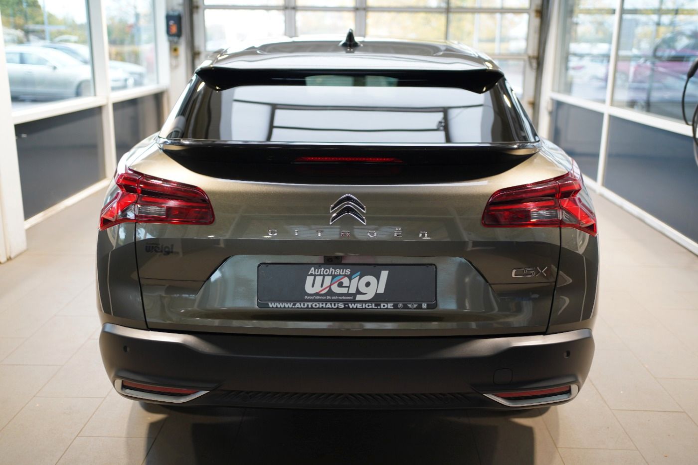 Fahrzeugabbildung Citroën C5 X PureTech 130 EAT8 Plus Automatik Leder Navi