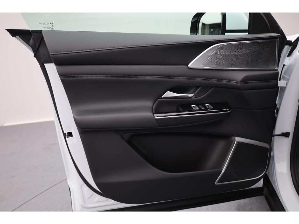 XPENG G9