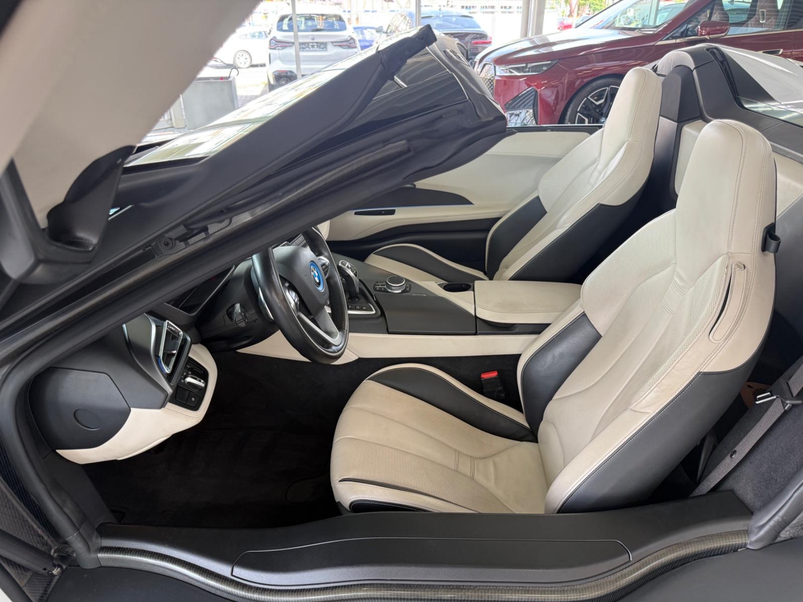 BMW i8 Roadster