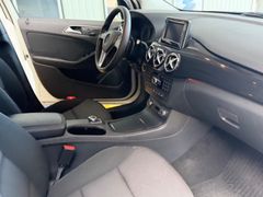 MERCEDES-BENZ B220 4Matic/KAMERA/ILS/TOTWI/