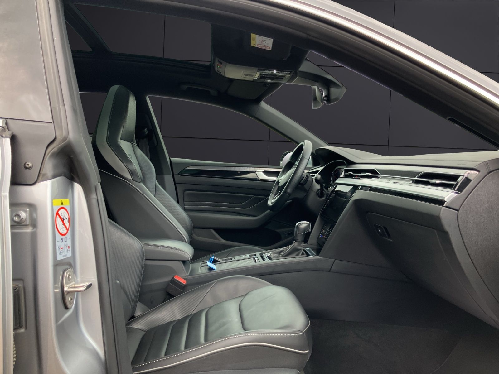 Fahrzeugabbildung Volkswagen Arteon SB TDI DSG R-Line 4M LED Navi Pano HUD Le