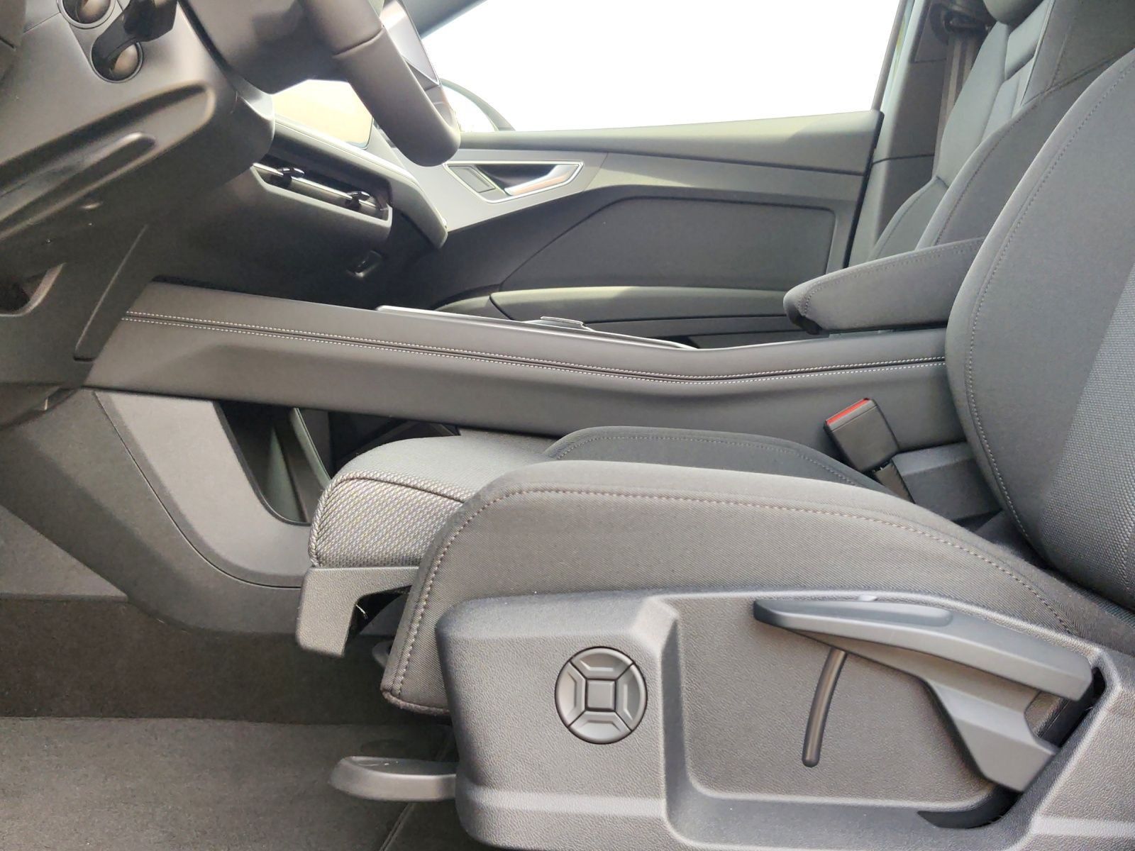 Audi Q4 e-tron - Bild 23