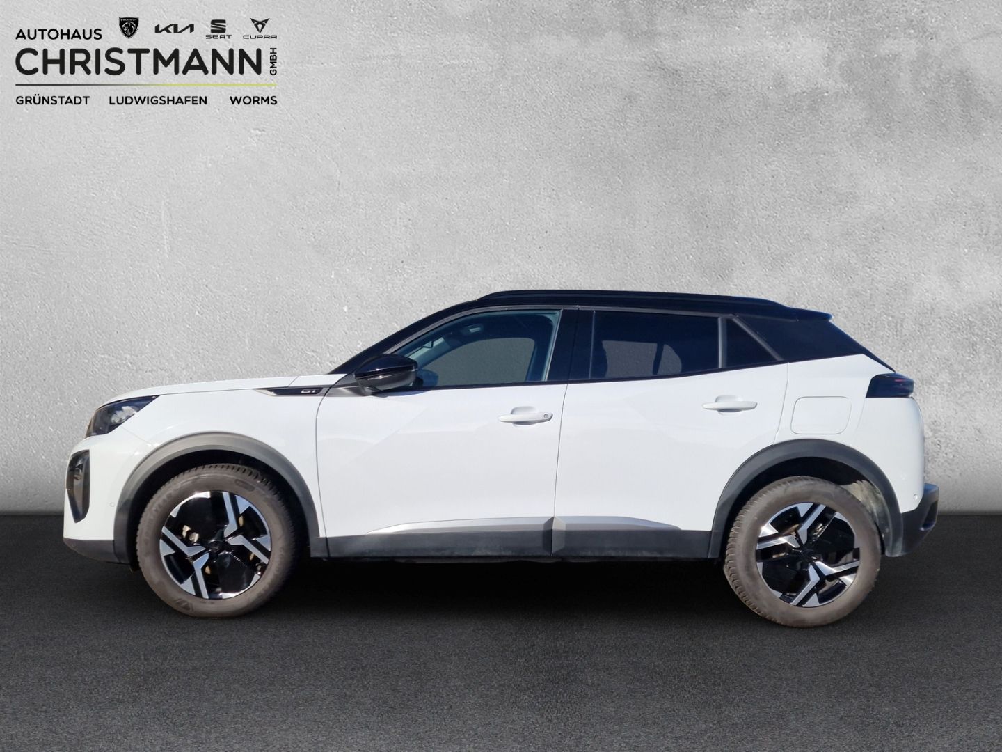 Fahrzeugabbildung Peugeot 2008 Hybrid 136 GT *NAVI*RFK*SHZ*DAB+*MASSAGE*EL