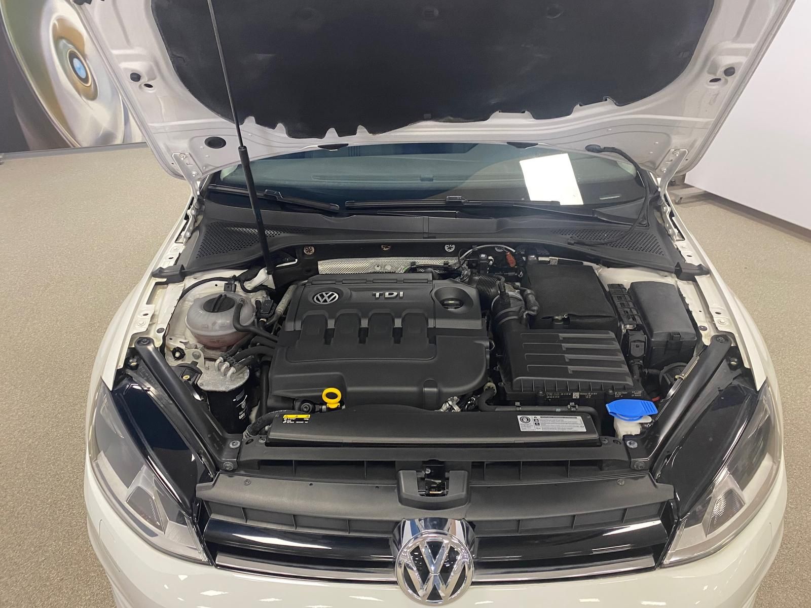 Fahrzeugabbildung Volkswagen Golf 2.0 TDI Allstar BMT KLIMA+NAVI+SITZHEIZ+PDC